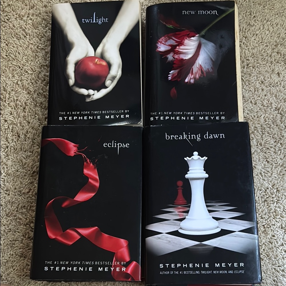Twilight Saga Book Set by Stephenie Meyer